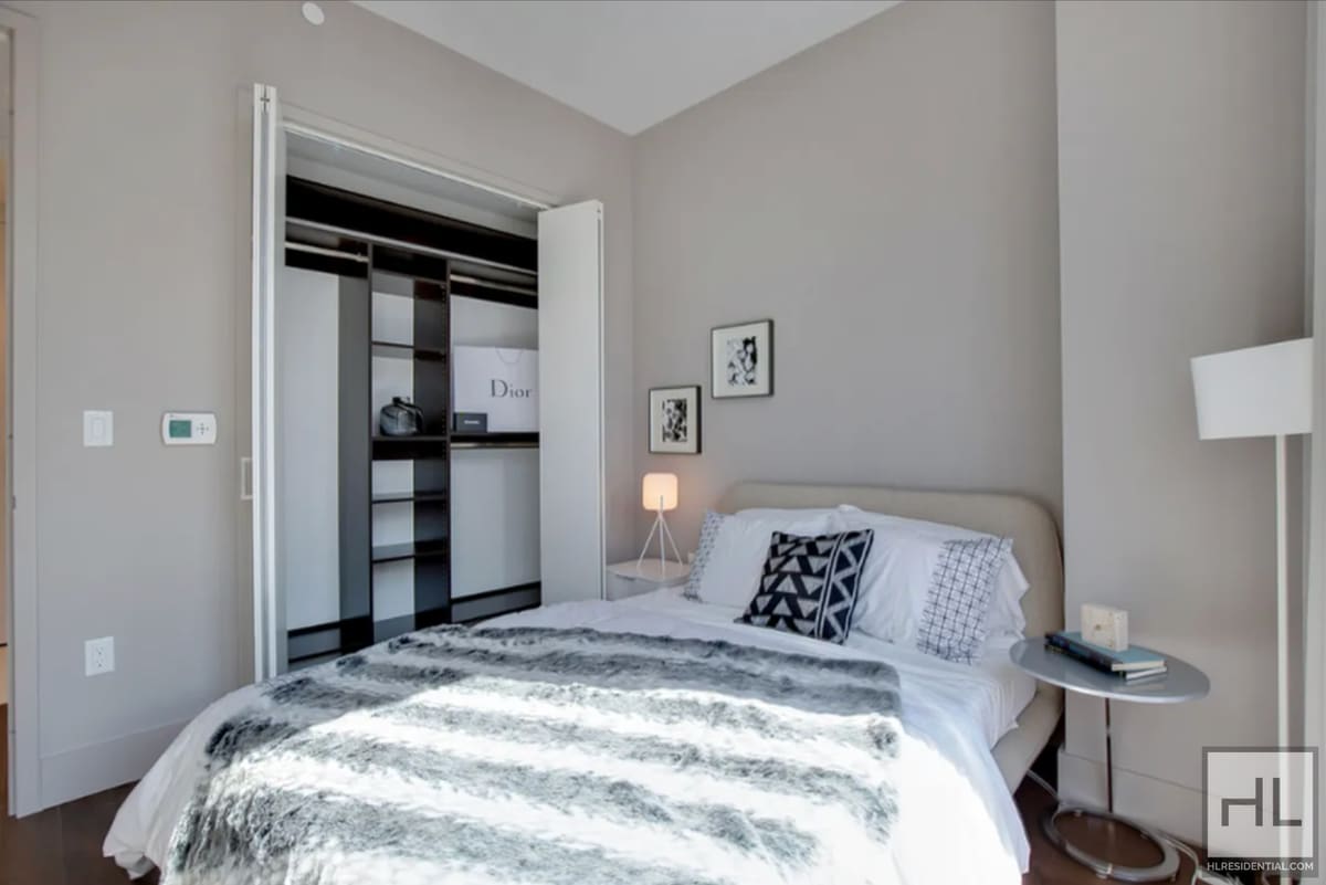 Building Photo - East 44th Street