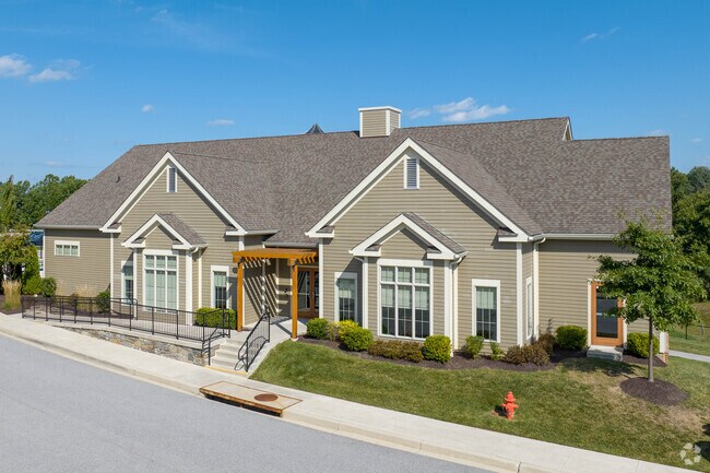 Building Photo - Courtyards at Waverly Woods