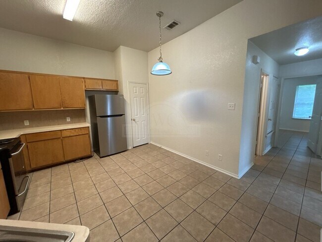 Building Photo - 306 Jeff Gordon Dr