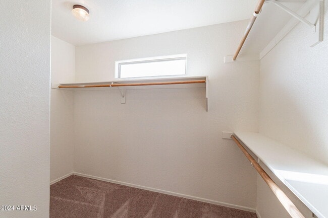 Building Photo - 1078 E Saragosa St