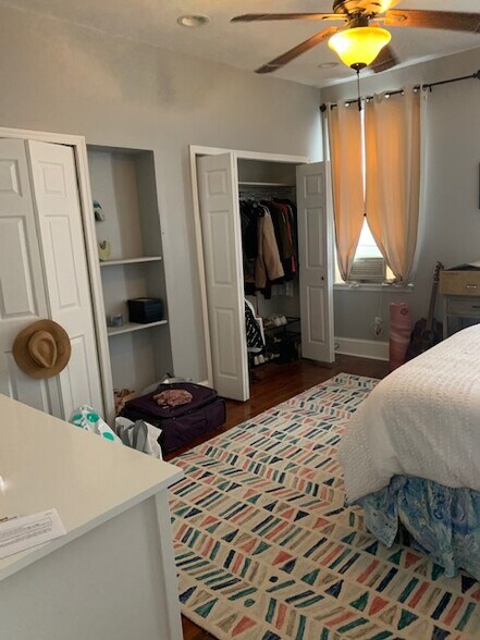 Bedroom 1 closet - 2118 Fitzwater St