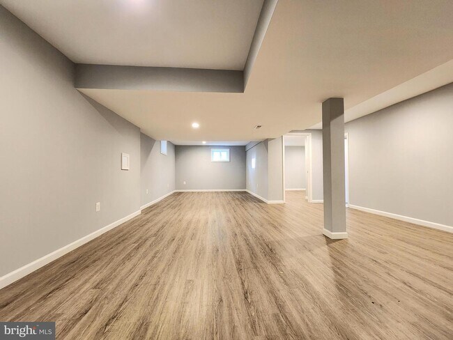Building Photo - 502 Roberts Dr NW