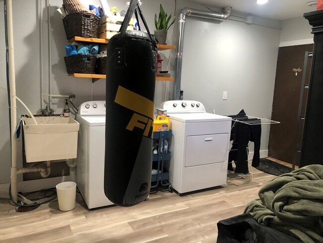 Building Photo - Minnetonka TownHome For Rent