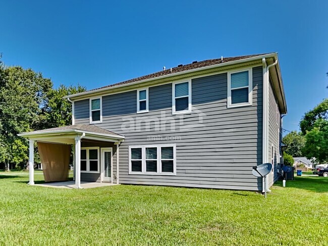 Building Photo - 199 Columns Rd