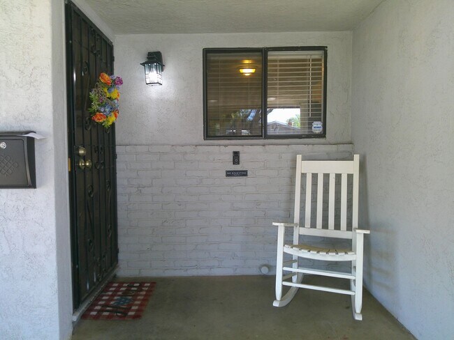 Building Photo - Must see in North Vacaville