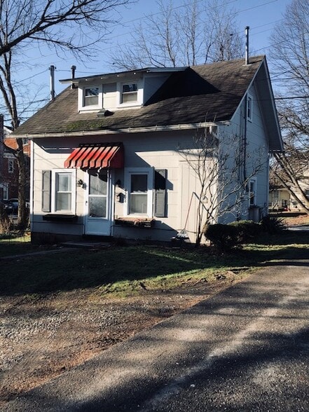 422 1/2 N. Buckeye St - 422 N Buckeye St