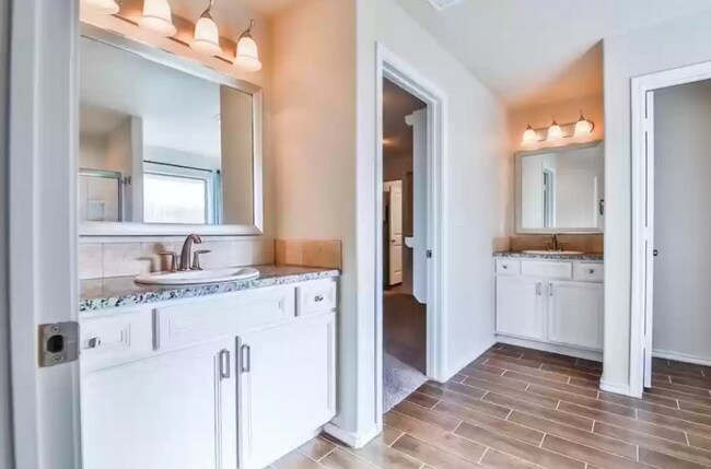 Building Photo - Upland Heights 3 Bedroom 2 bathroom Home!