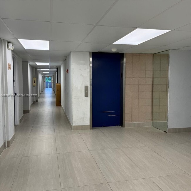Building Photo - 2175 NE 170th St