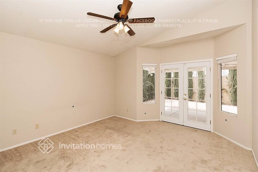 Building Photo - 6256 Small Point Dr