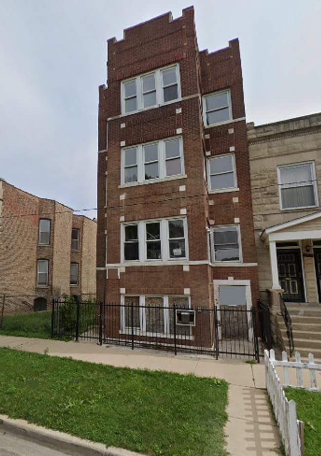 Primary Photo - 1423 S Drake Ave