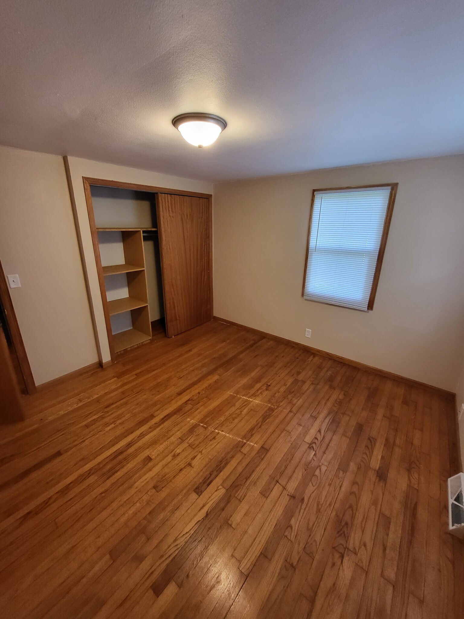 Building Photo - 6610 Carman Dr