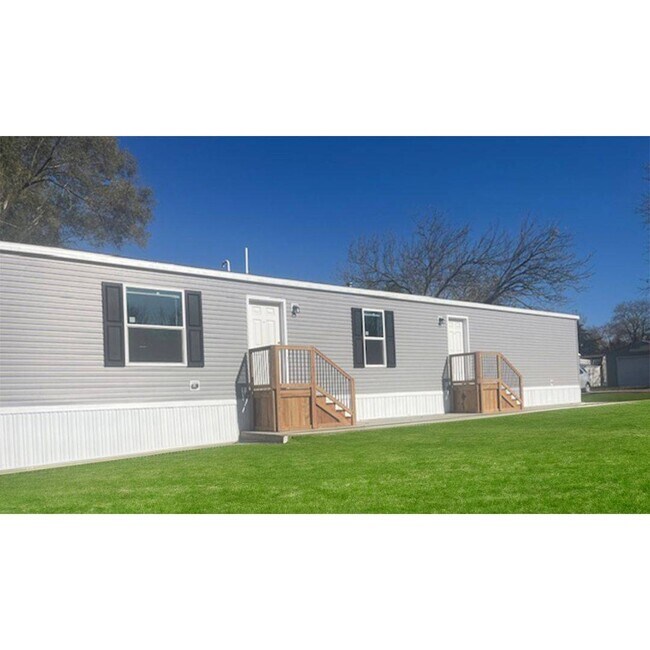 Building Photo - 103 Hollyhock Ln