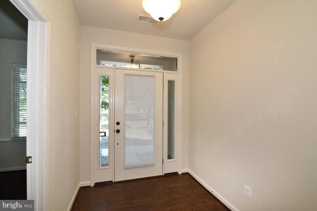 Building Photo - 22904 Bollinger Terrace