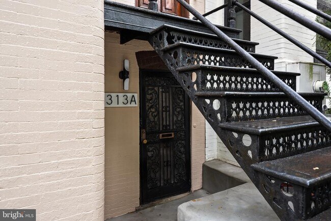 Building Photo - 313 F St NE