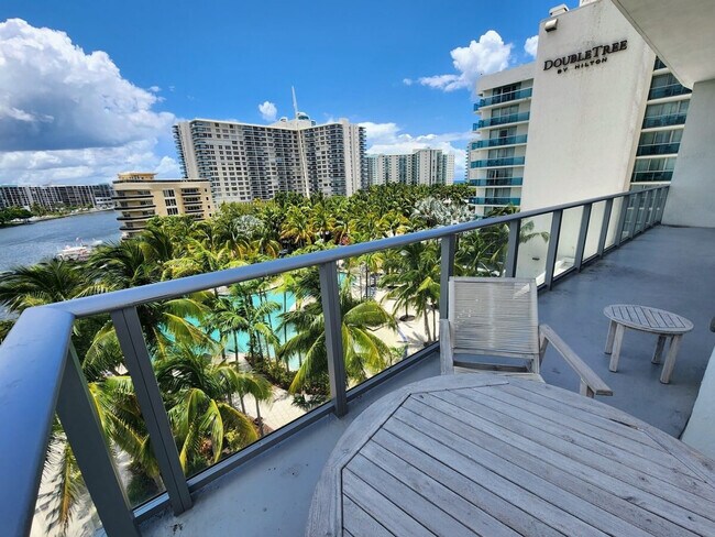 Building Photo - 2721 Hallandale Beach Blvd