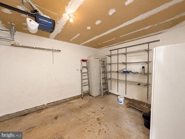 Building Photo - 6634 Frost Lake Ln