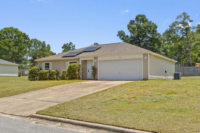 Primary Photo - 147 Cabana Way