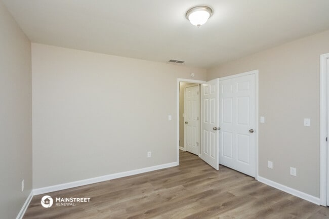 Building Photo - 220 McGarity Dr