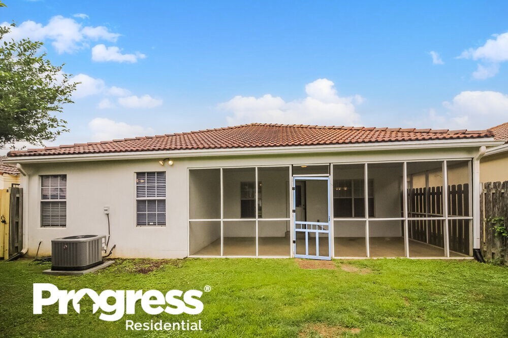 Building Photo - 7196 Atterbury Cir W