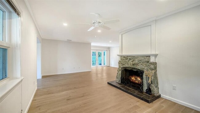 Building Photo - 1770 S Oval Dr