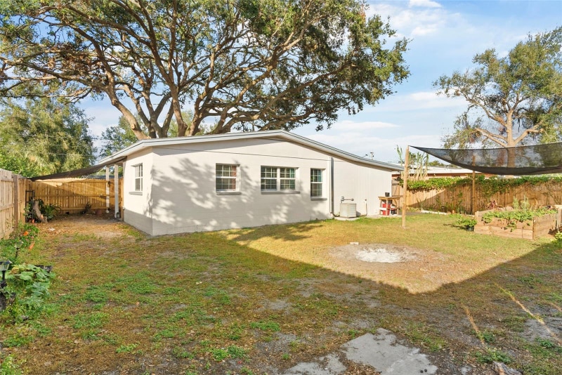 Building Photo - 2309 E Liberty St