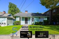 Building Photo - 920 Greenwood Ave NE