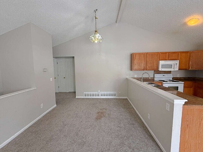 Building Photo - Wonderful 4 Bedroom Ranch in Lexington East and Minutes to Buckley SFB