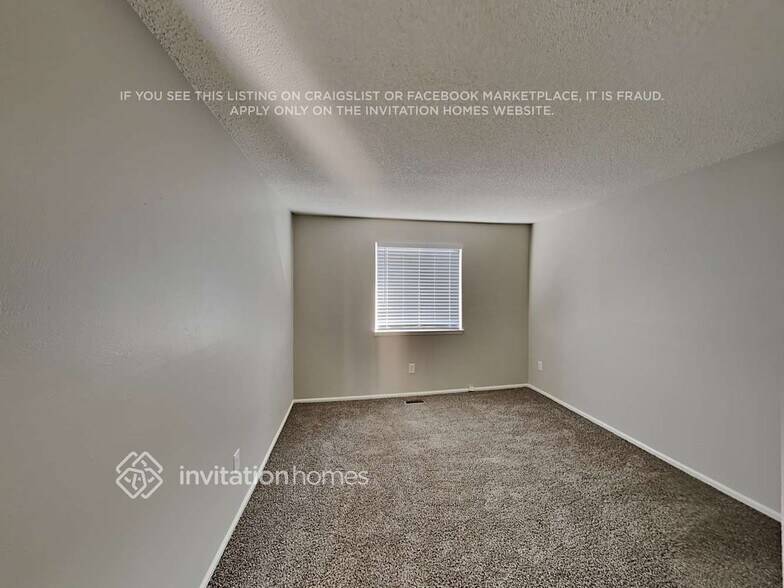 Building Photo - 5731 W 75th Pl