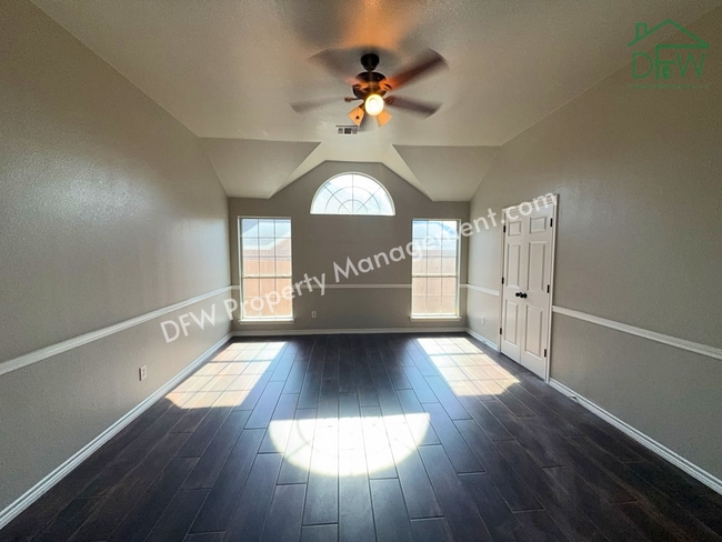 Building Photo - Charming 4-Bedroom Home for Lease in DeSoto