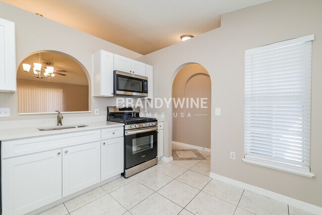 Building Photo - 16052 Dorchester Blvd