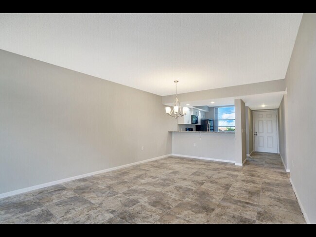 Building Photo - 3636 Whitehall Dr