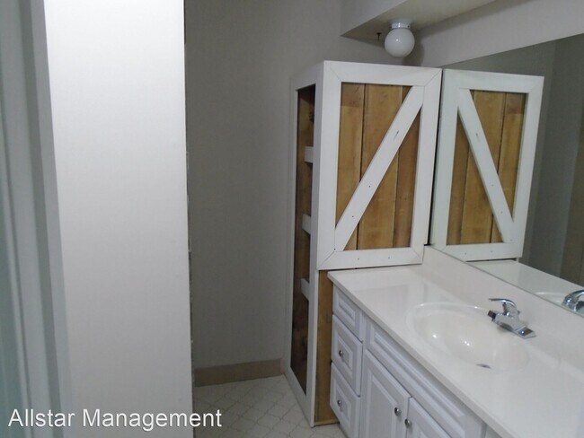 Building Photo - 4 br, 2 bath House - 4241 Faye Drive