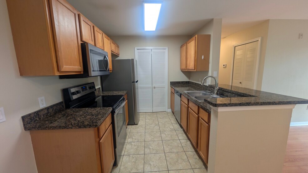 Building Photo - 3522 D'Avinci Way