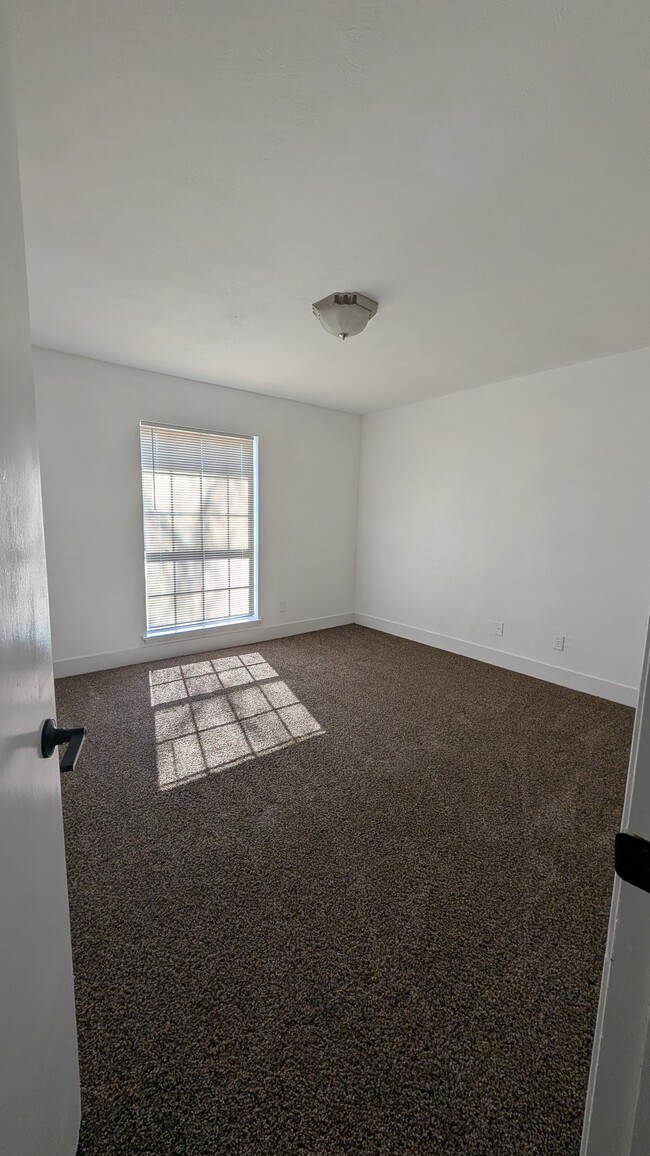 Bedroom - 9013 Vagas Dr