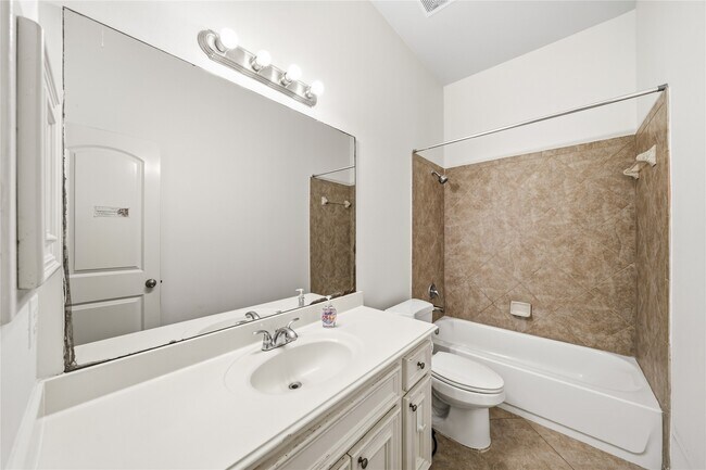Building Photo - 3802 Windmill Links Dr