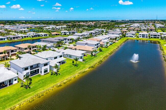 Building Photo - 9516 Riverside Pk Dr