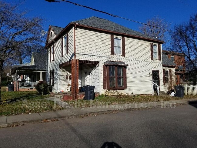 Building Photo - 1401 Hannah Ave