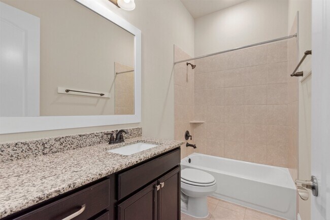 Building Photo - 4218 Davis Oak Dr