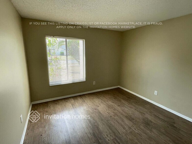 Building Photo - 207 Springview Dr