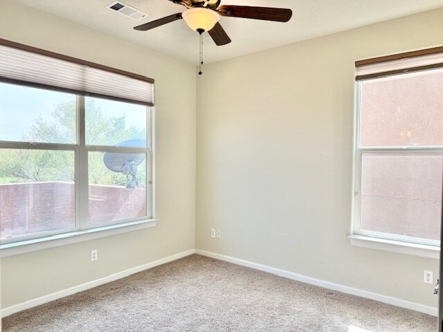 Building Photo - 15 Los Miradores Dr NE