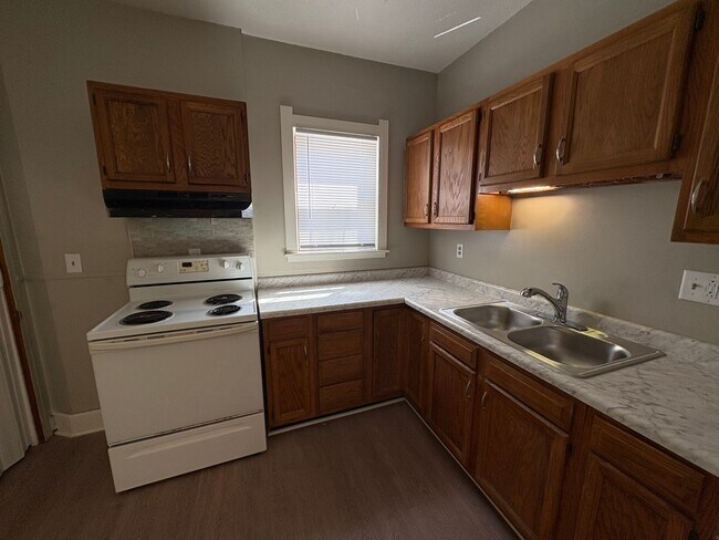 Building Photo - 1489 Berdan Ave