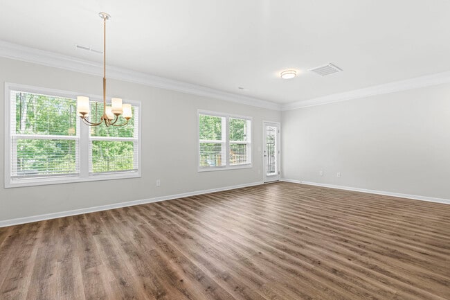 Building Photo - 252 Shingle Oak Rd