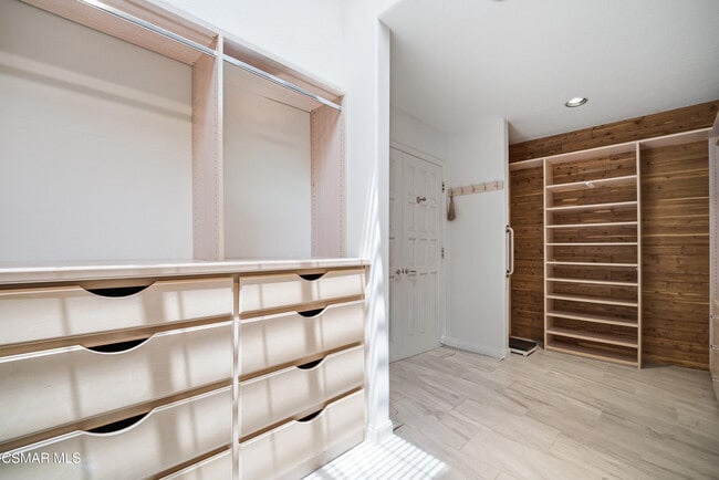 Building Photo - 31 Alviso Dr