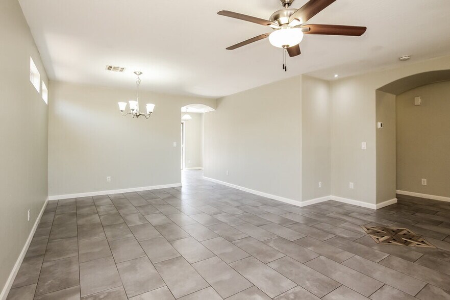 Building Photo - 12417 W Larkspur Rd