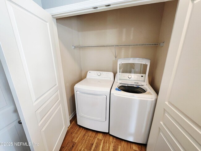 Building Photo - 8290 Gate Pkwy W