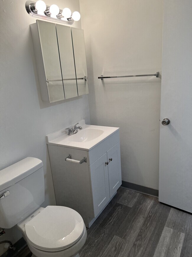 Building Photo - Sunset Apartments