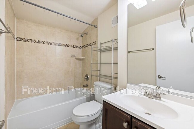 Building Photo - 5256 Sudberry Ln