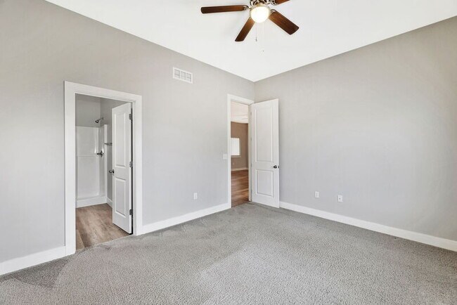 Building Photo - 2216 Quivira Cir
