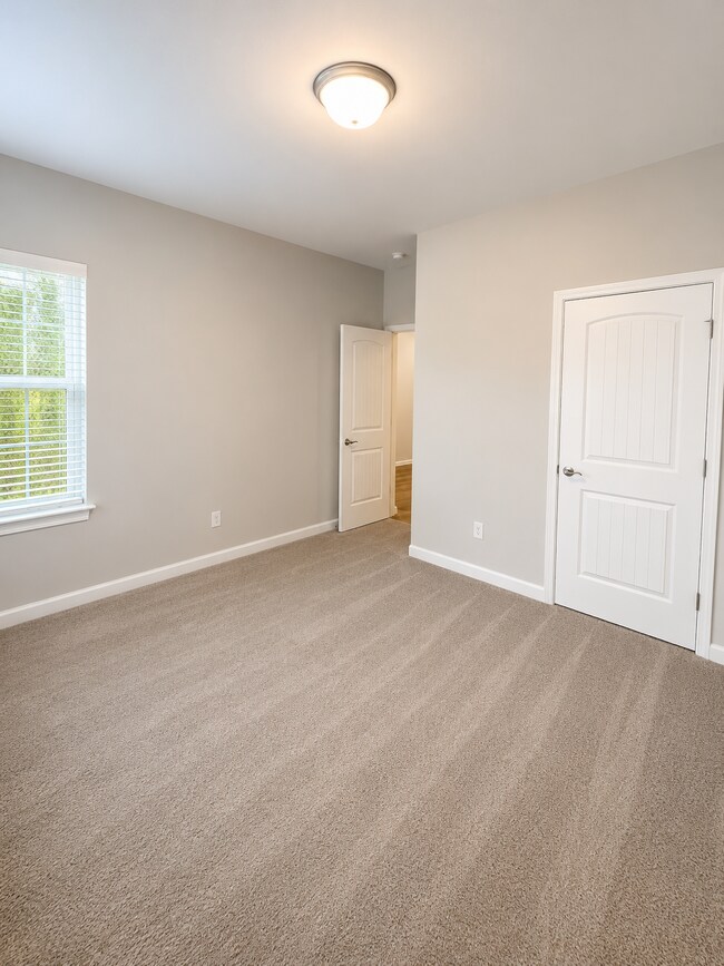 Building Photo - 110 Exmoor Circle