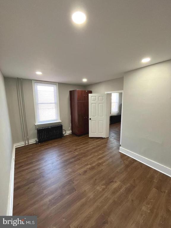 Building Photo - 1251 E Fletcher St